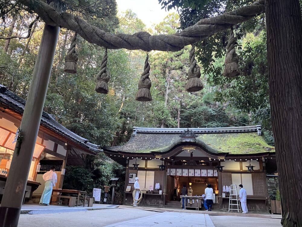 三輪の神様の荒魂を祀る狭井神社