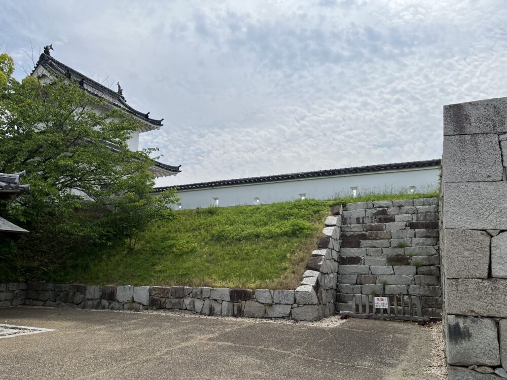 赤穂城跡 三之丸大手門 内桝形構造が分かる櫓門跡