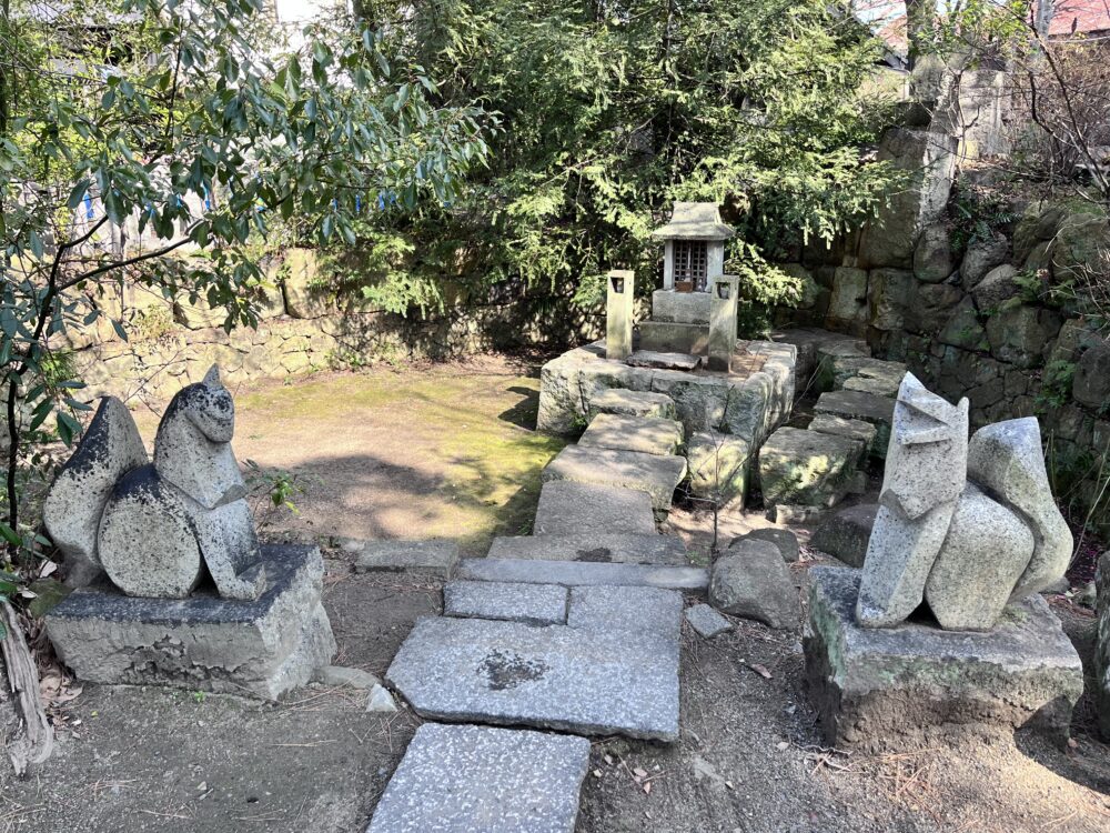 ひょうたん池の弁財天