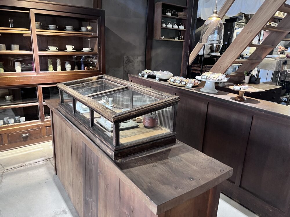 高砂 古民家カフェ「木陰」の店内